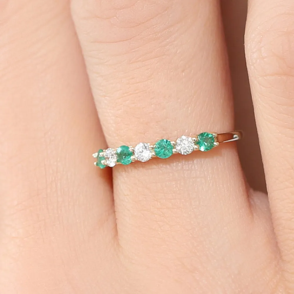 14K Gold Alternating Emerald and Diamond Wedding Band