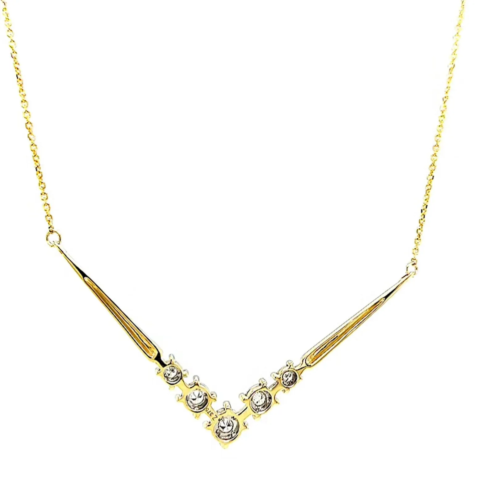 9ct Two Tone Gold Round Brilliant Cut with 0.10 Carat tw of Diamonds Necklace