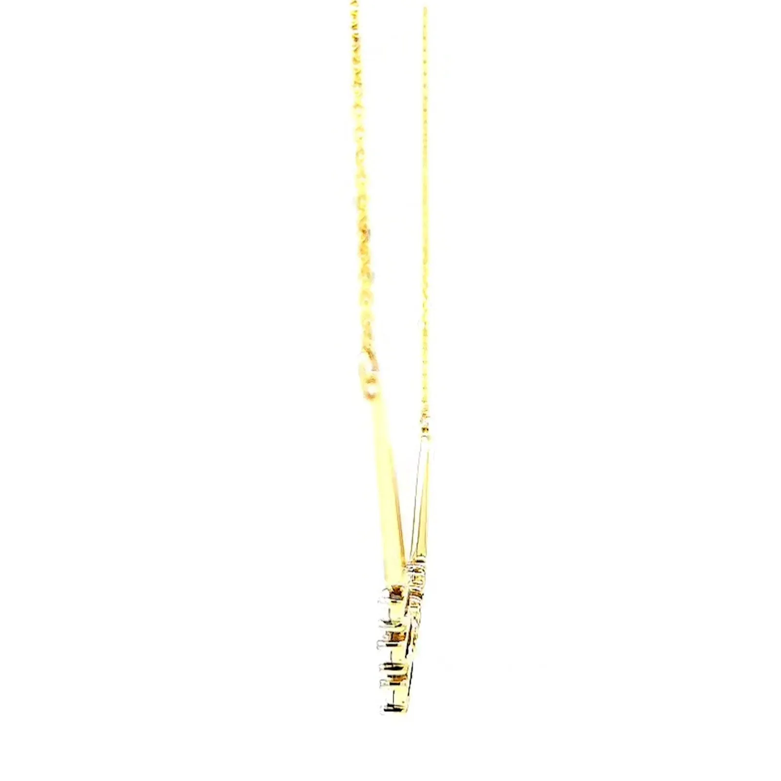 9ct Two Tone Gold Round Brilliant Cut with 0.10 Carat tw of Diamonds Necklace