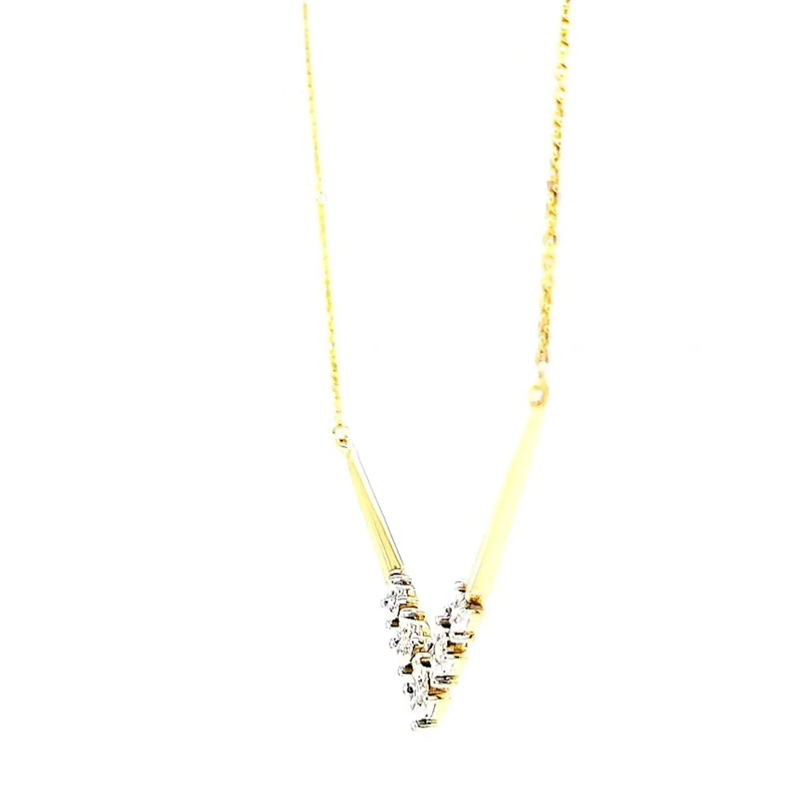 9ct Two Tone Gold Round Brilliant Cut with 0.10 Carat tw of Diamonds Necklace