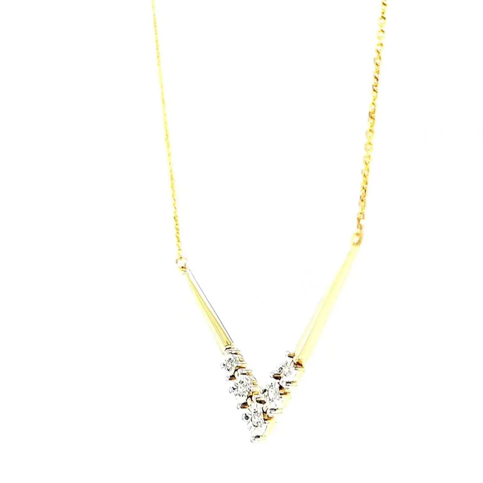 9ct Two Tone Gold Round Brilliant Cut with 0.10 Carat tw of Diamonds Necklace