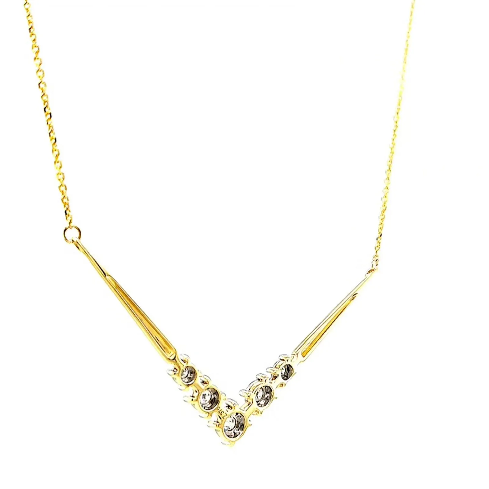 9ct Two Tone Gold Round Brilliant Cut with 0.10 Carat tw of Diamonds Necklace