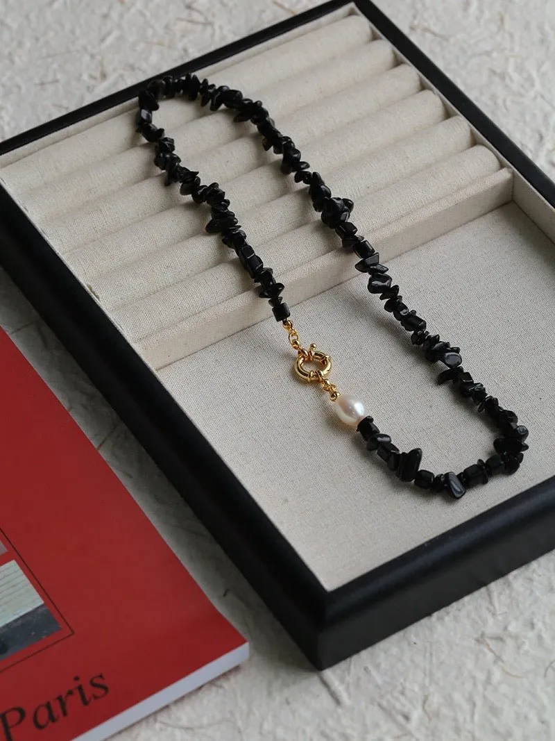 Brilliant Black Agate Crushed Stone and Pearl Necklace