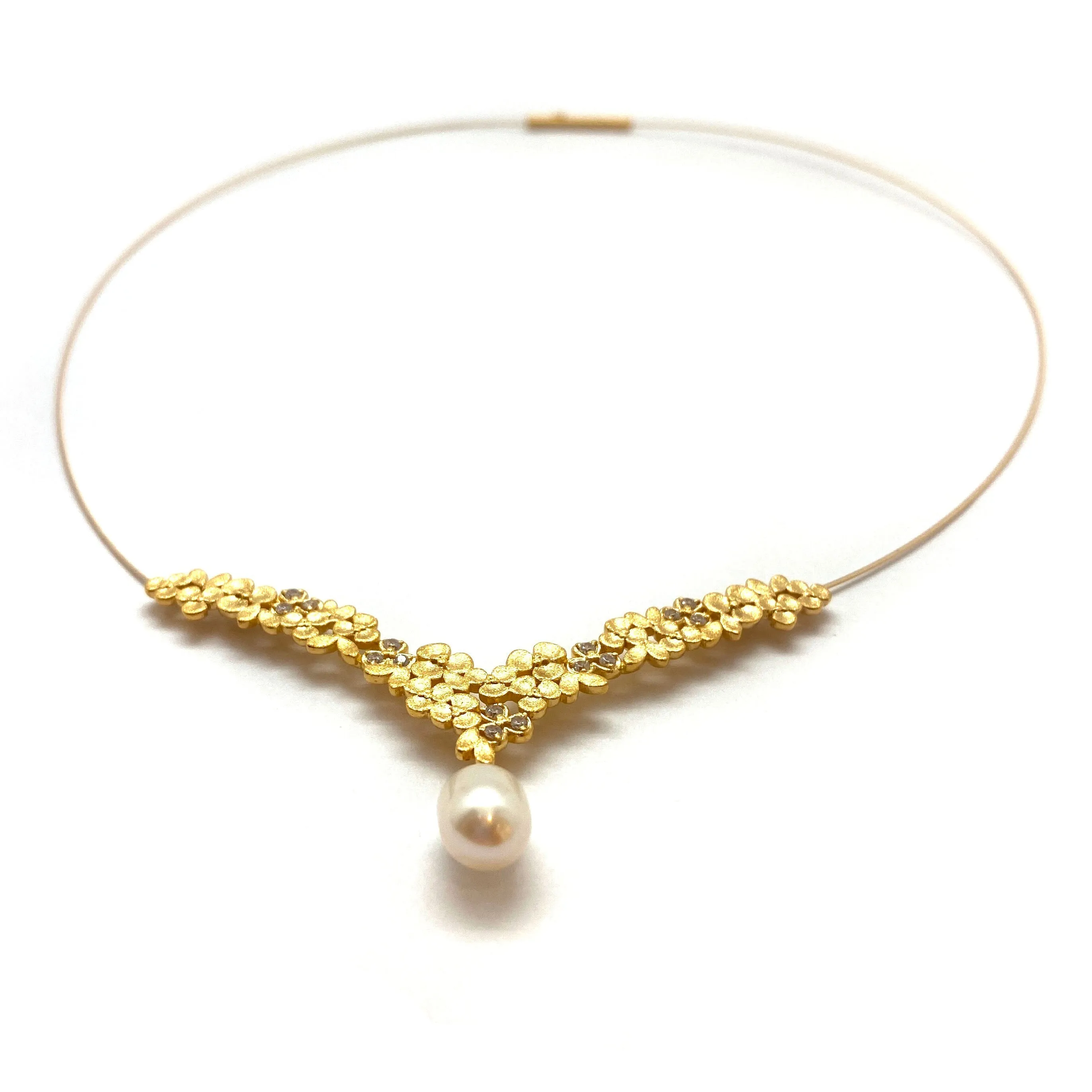 Floral Pearl V Collar Necklace