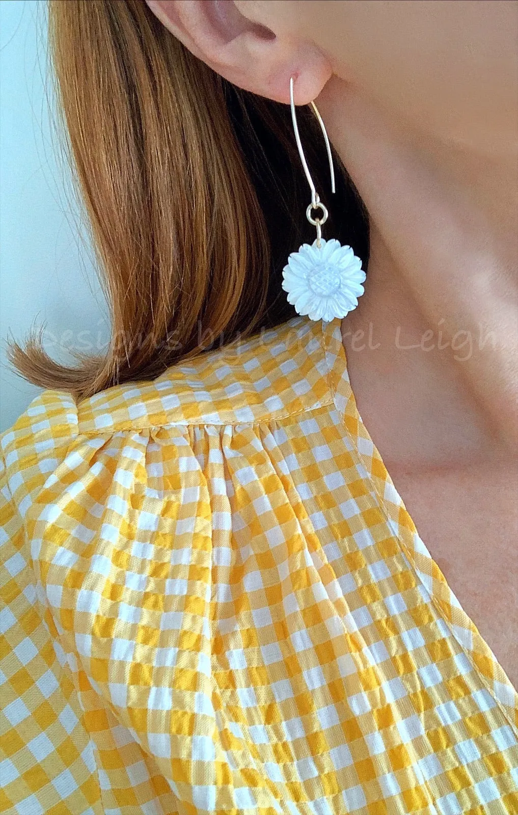 Mother of Pearl Sunflower Earrings - White & Gold