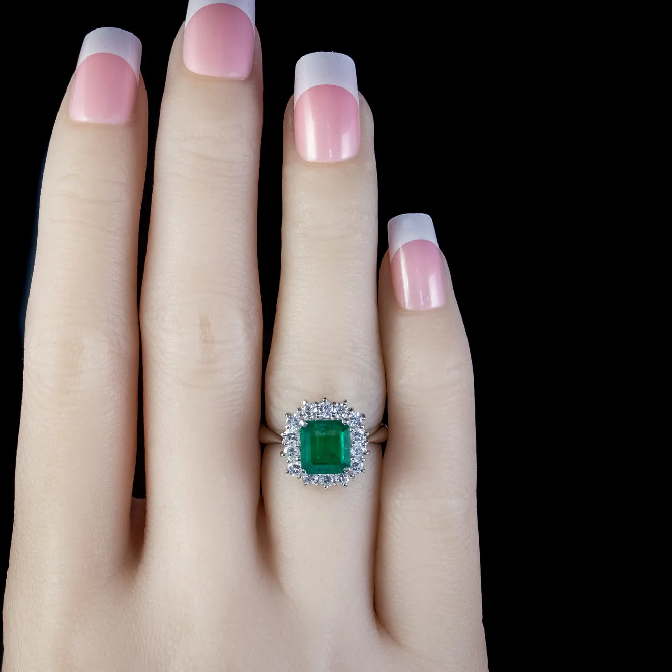 Vintage Emerald Diamond Cluster Ring Platinum 2.85Ct Emerald 0.85Ct Of Diamond